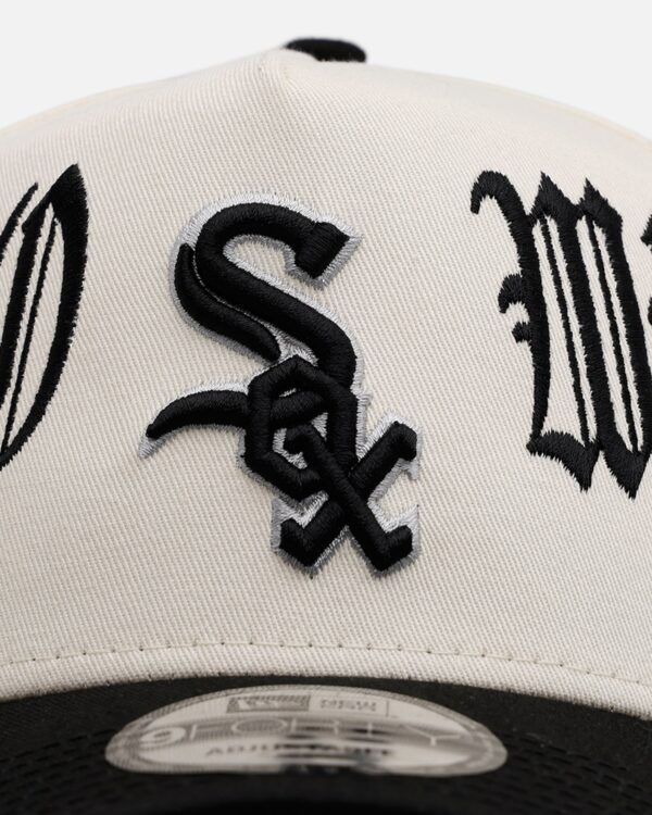 New Era Chicago White Sox 'Gothic Script Two Tone' 9FORTY A-Frame Snapback Chrome/Black - Image 5