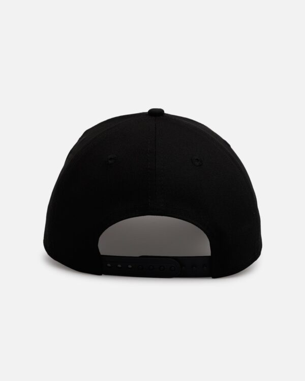New Era Atlanta Braves 'Pink Rose Embroidery' 9FORTY A-Frame Snapback Black/Pink - Image 2