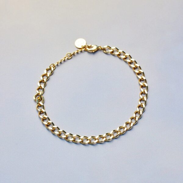 Harper Curb Chain Bracelet - Image 11