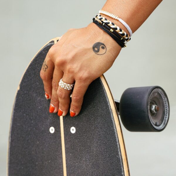 Checkerboard Bead Stretch Ring - Image 4
