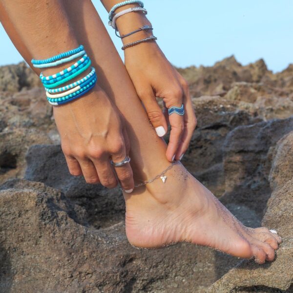 White Shark Tooth Chain Anklet - Image 4