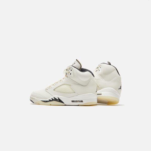 Jordan Air Jordan 5 SE - Sail / Black-Light Orewood Brown / Coconut Milk - Image 4