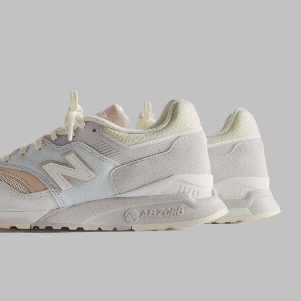 Ronnie Fieg & New Balance Made in USA 997.5 - White / Ice Blue / Peach - Image 3